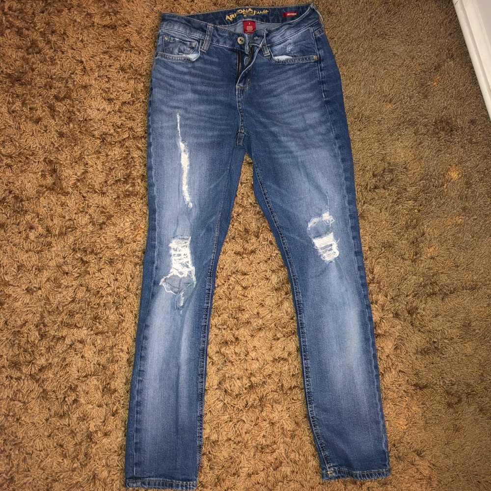 Ripped boyfriend jeans